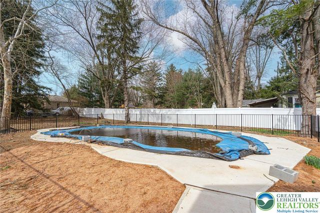 300 Witmer Road, Horsham Twp, PA 19044