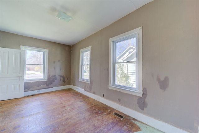 119 S Livingston Street, Whitehall, MI 49461