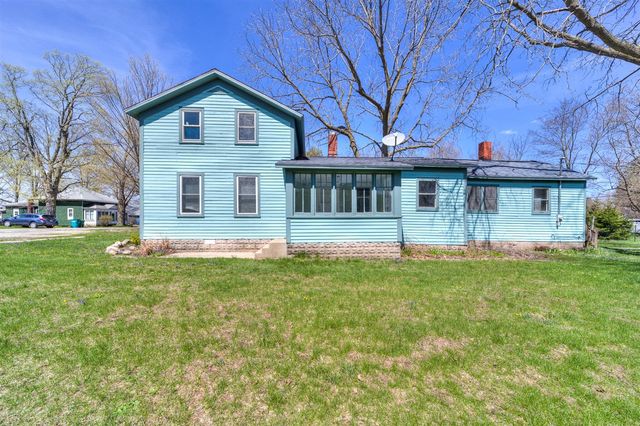 119 S Livingston Street, Whitehall, MI 49461
