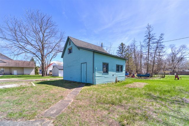 119 S Livingston Street, Whitehall, MI 49461