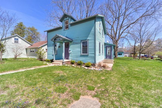 119 S Livingston Street, Whitehall, MI 49461