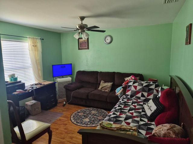 681 NW Thuringer St Street NW, Palm Bay, FL 32907
