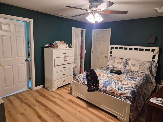 681 NW Thuringer St Street NW, Palm Bay, FL 32907