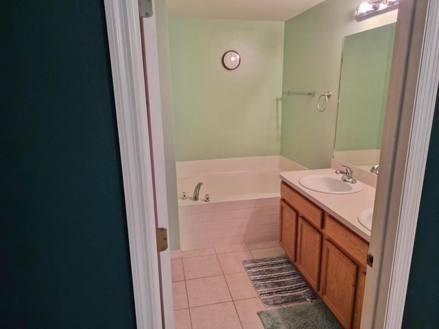 681 NW Thuringer St Street NW, Palm Bay, FL 32907