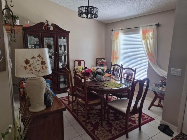 681 NW Thuringer St Street NW, Palm Bay, FL 32907
