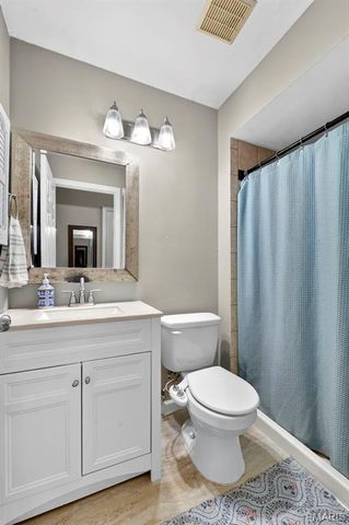 229 Cole Boulevard, St Charles, MO 63301
