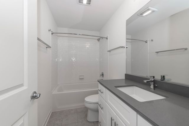 21599 W Field Court 21663, Deer Park, IL 60010