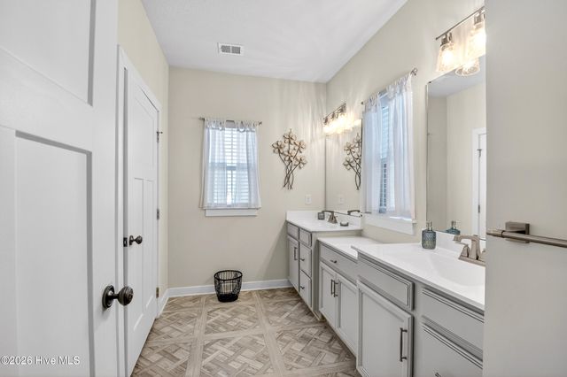 108 Steppeside Lane, Moyock, NC 27958