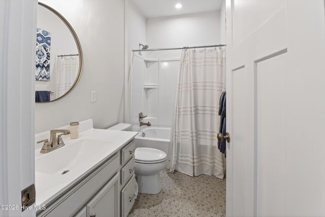 108 Steppeside Lane, Moyock, NC 27958