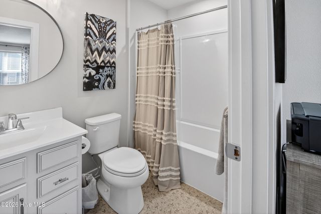 108 Steppeside Lane, Moyock, NC 27958