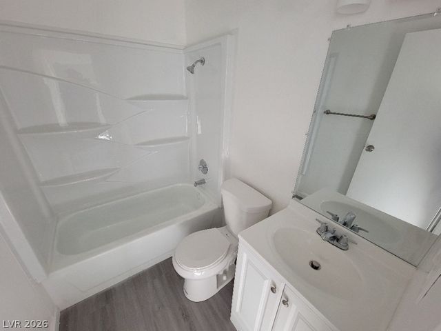 2771 MOUNTAIN VISTA Street B, Las Vegas, NV 89121