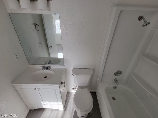 2771 MOUNTAIN VISTA Street B, Las Vegas, NV 89121