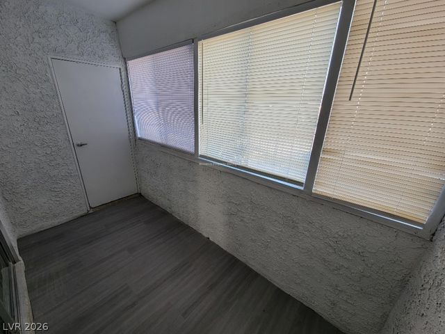 2771 MOUNTAIN VISTA Street B, Las Vegas, NV 89121