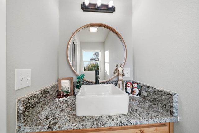 1225 Grand River Avenue, Shasta Lake, CA 96019