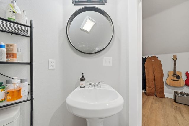 1225 Grand River Avenue, Shasta Lake, CA 96019