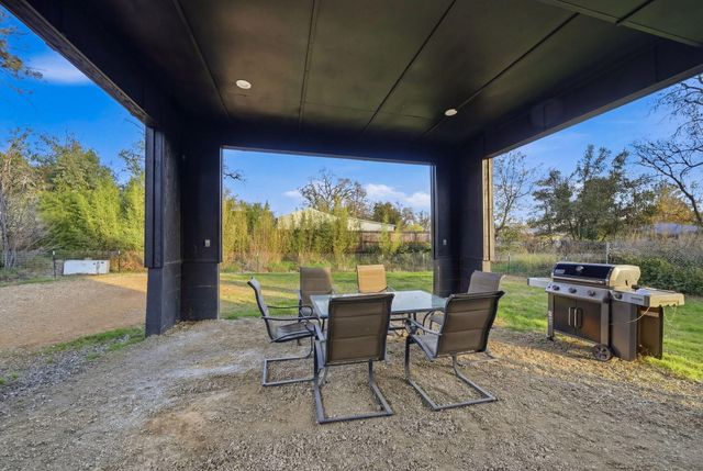 1225 Grand River Avenue, Shasta Lake, CA 96019