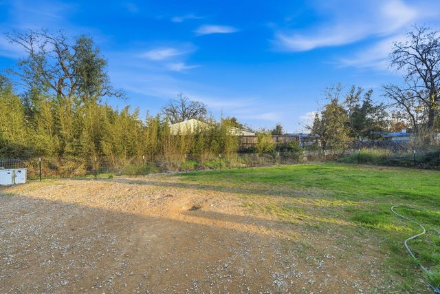 1225 Grand River Avenue, Shasta Lake, CA 96019