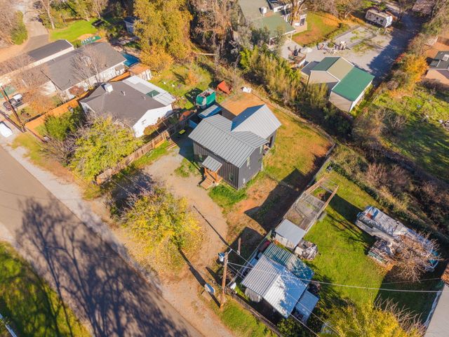 1225 Grand River Avenue, Shasta Lake, CA 96019