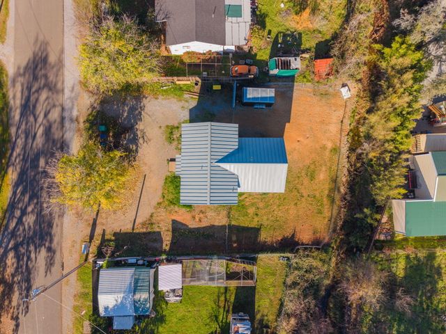 1225 Grand River Avenue, Shasta Lake, CA 96019