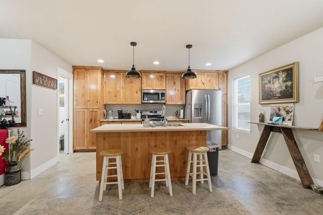 1225 Grand River Avenue, Shasta Lake, CA 96019