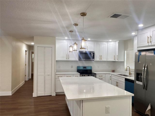 14808 N 30TH STREET, Lutz, FL 33559