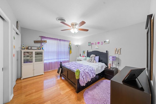 711 Cardinal Dr, Kerrville, TX 78028