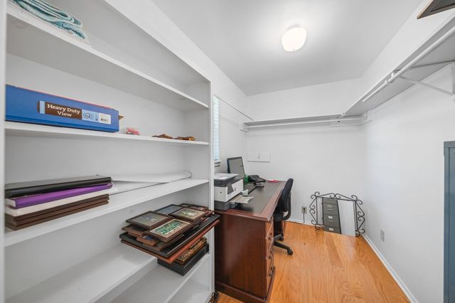 711 Cardinal Dr, Kerrville, TX 78028