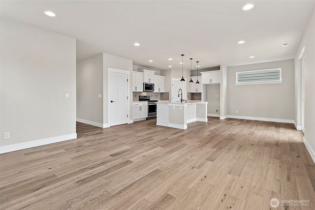 20901 99th Place S, Kent, WA 98031