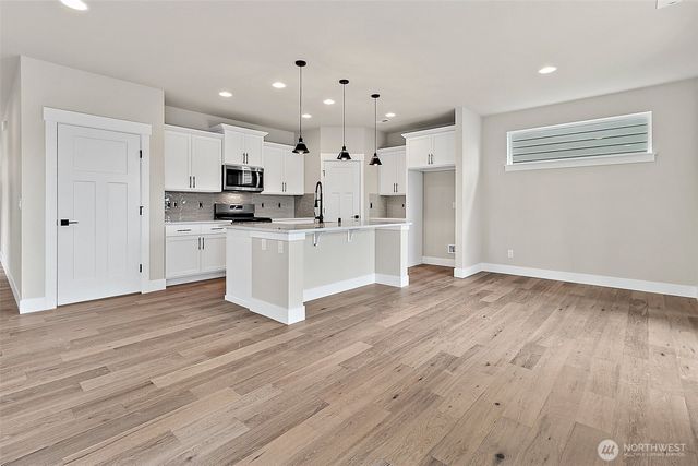 20901 99th Place S, Kent, WA 98031