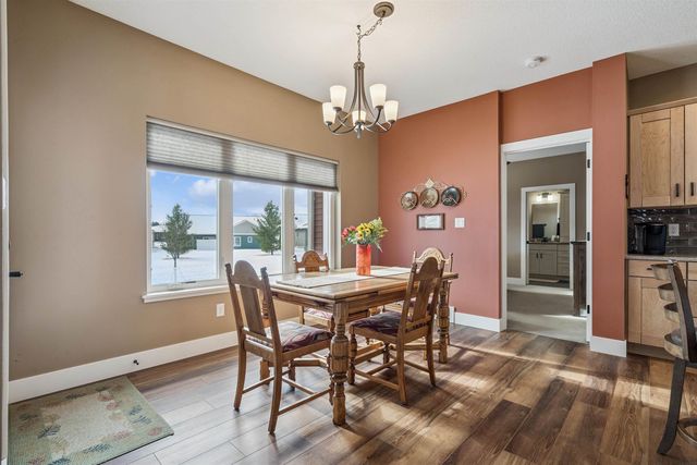 4320 Autumn Ridge Road, Cedar Falls, IA 50613