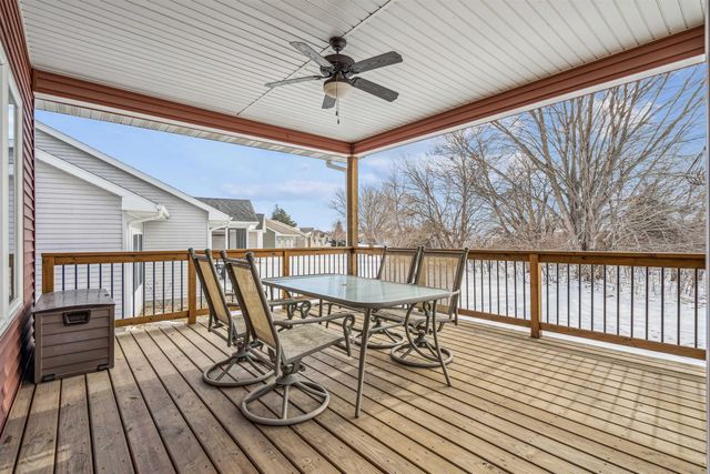 4320 Autumn Ridge Road, Cedar Falls, IA 50613