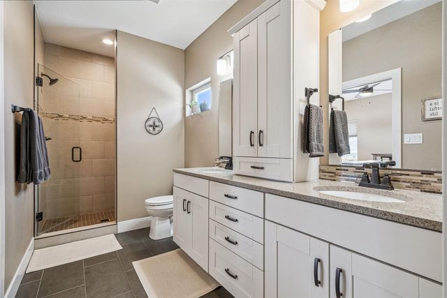 4320 Autumn Ridge Road, Cedar Falls, IA 50613