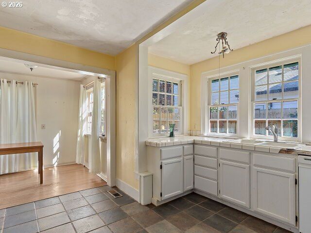 817 Nw EARL Ave, Gresham, OR 97030
