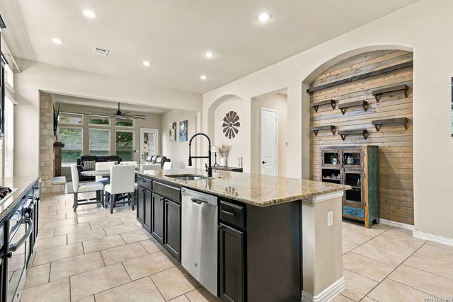 3784 CREMINI DR, Bulverde, TX 78163