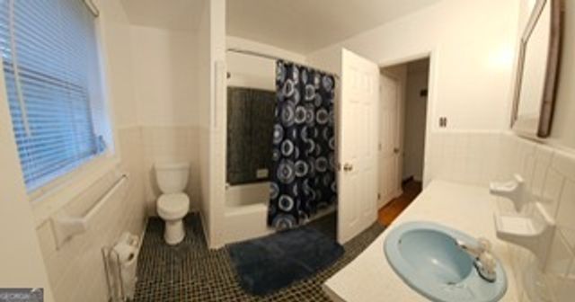 1916 Glen Mora Court, Decatur, GA 30032