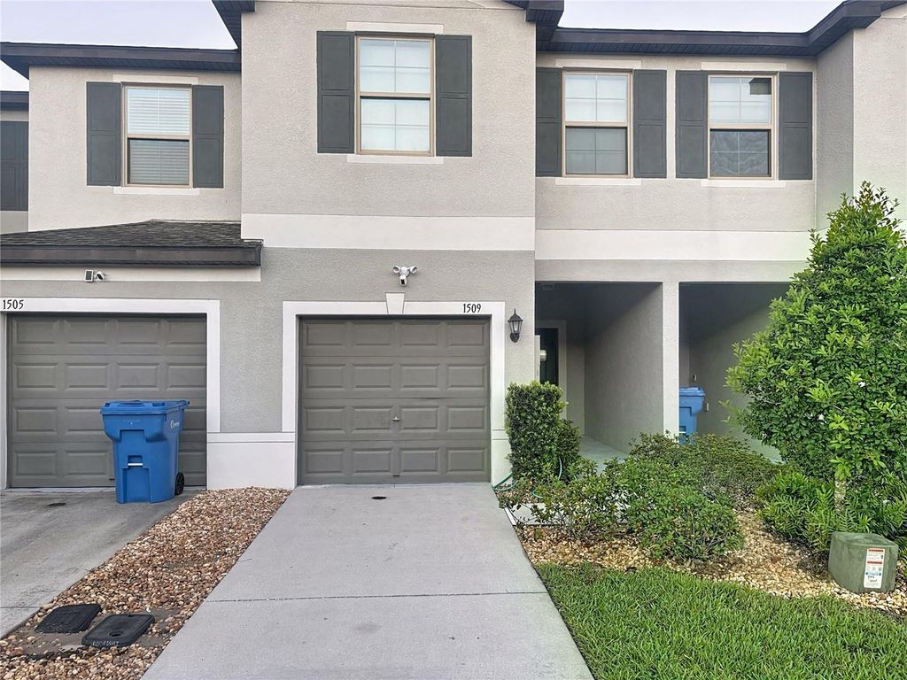 Image 2 of property listing at 1509 CASSIUS STREET, Lutz, FL 33549