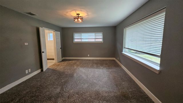 3446 Silverwood Lane, Dallas, TX 75233