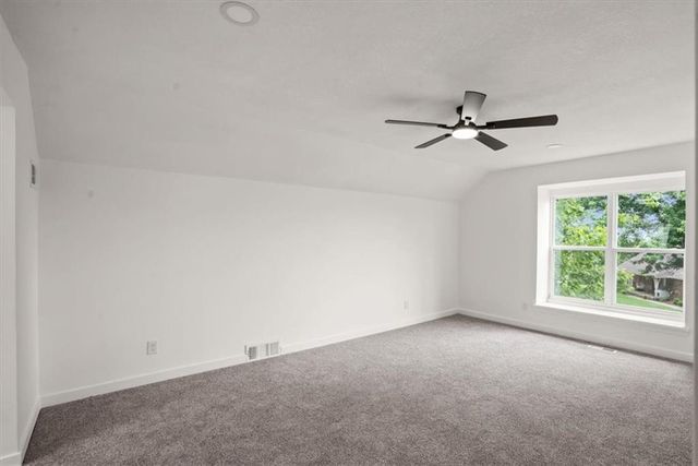 307 S Sunset Lane, Raymore, MO 64083