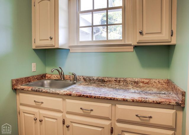 2206 Byrne Wood Drive, Jonesboro, AR 72404