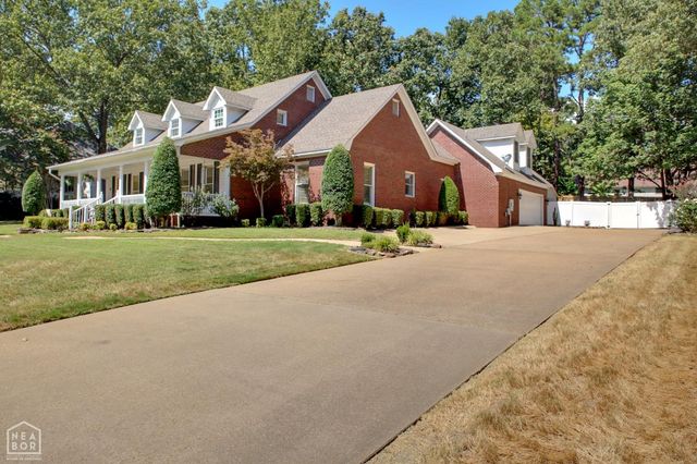 2206 Byrne Wood Drive, Jonesboro, AR 72404