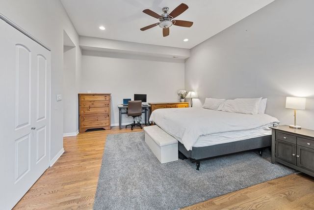 2626 N Lincoln Avenue 303, Chicago, IL 60614