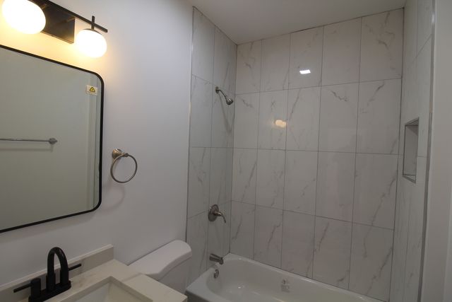 956 N Winchester Avenue 3S, Chicago, IL 60622