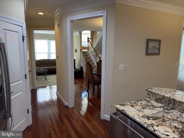 211 HOLLAND AVE, Ardmore, PA 19003