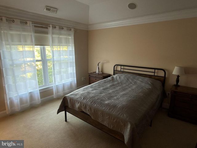 211 HOLLAND AVE, Ardmore, PA 19003