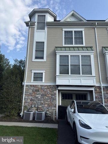 211 HOLLAND AVE, Ardmore, PA 19003
