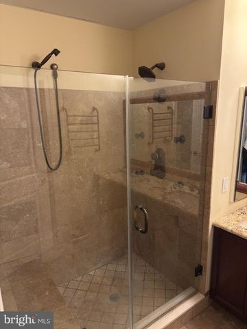 211 HOLLAND AVE, Ardmore, PA 19003