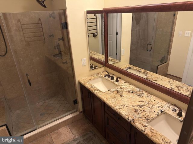 211 HOLLAND AVE, Ardmore, PA 19003