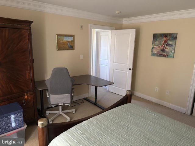 211 HOLLAND AVE, Ardmore, PA 19003