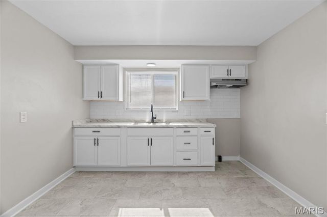 5531 Maple Avenue, St Louis, MO 63112