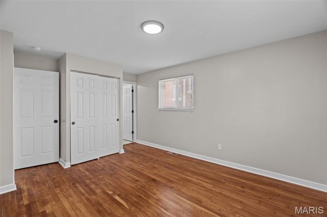 5531 Maple Avenue, St Louis, MO 63112